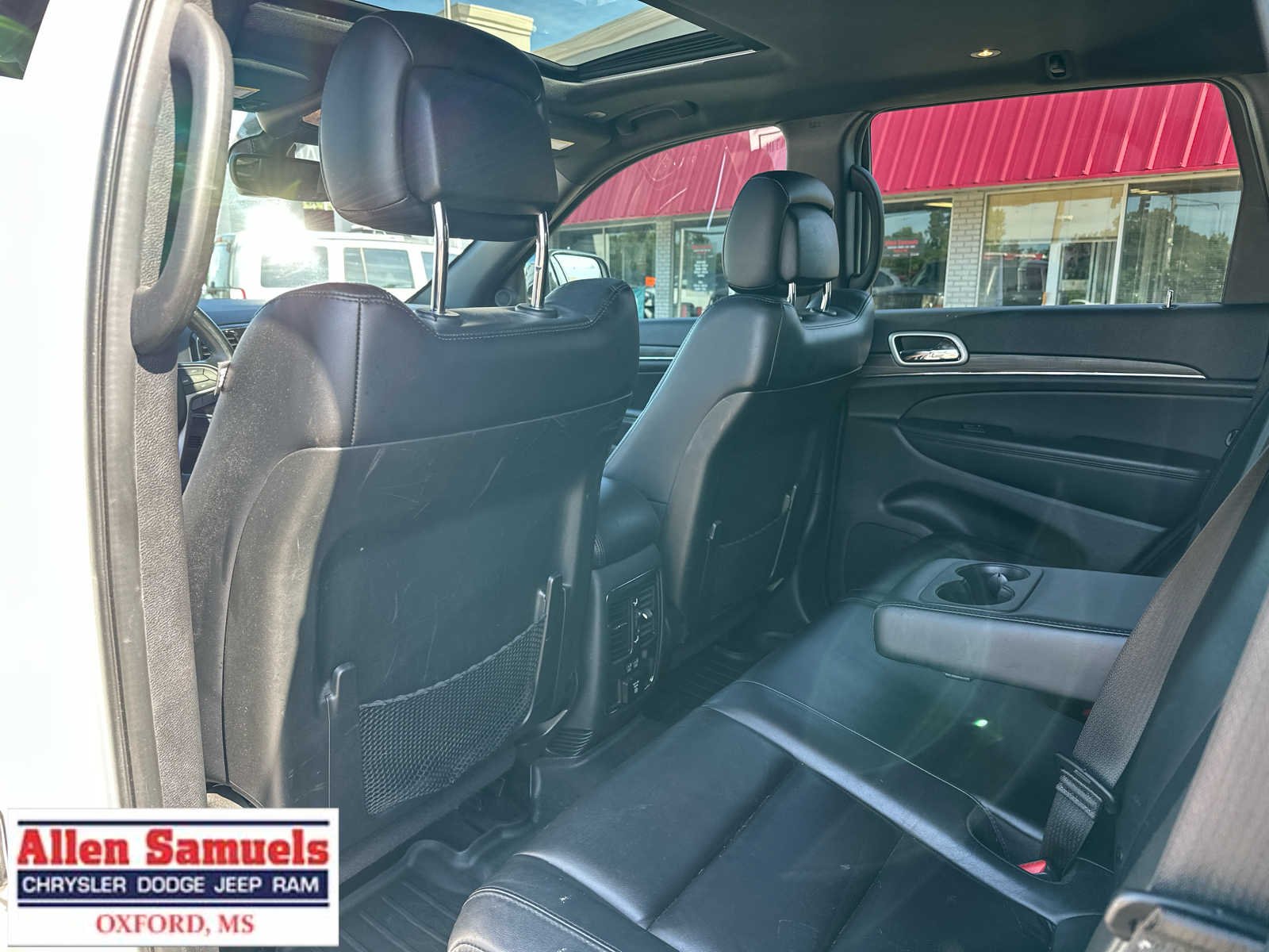 Used 2022 Bright White Clearcoat Jeep Limited image 12