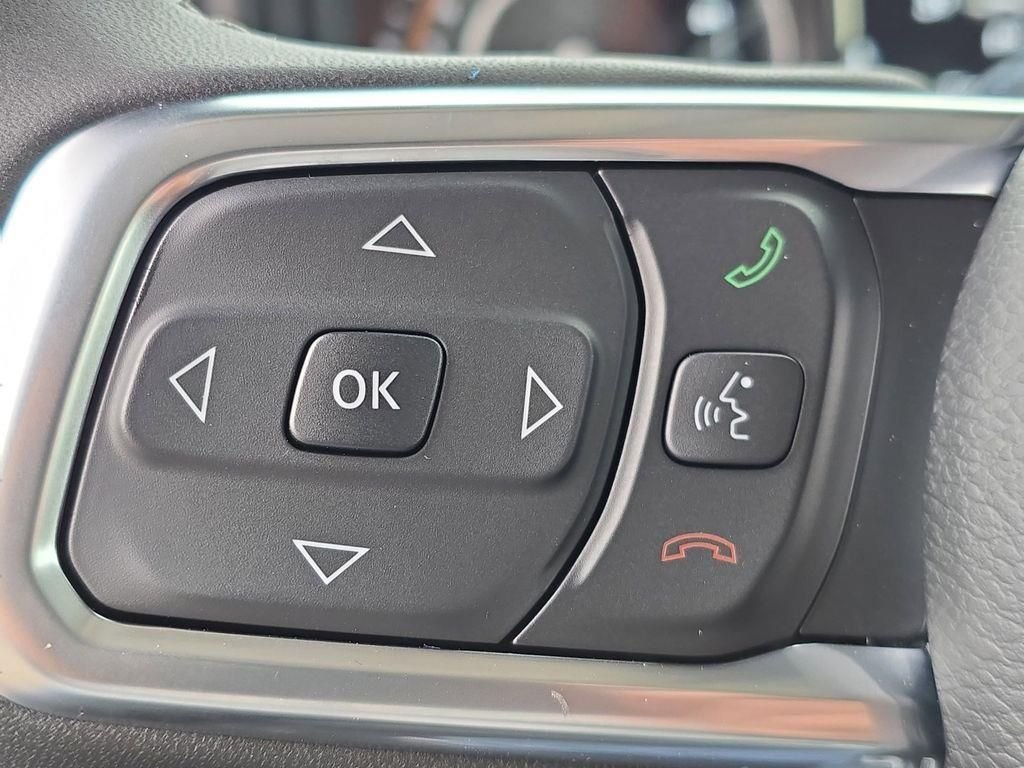 2026 Jeep Wrangler 4-Door Sahara - Photo 19