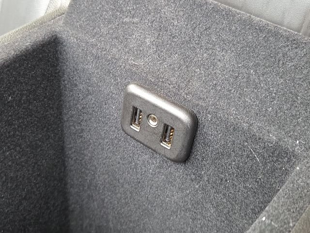Used 2019 Black Metallic Cadillac Luxury image 12