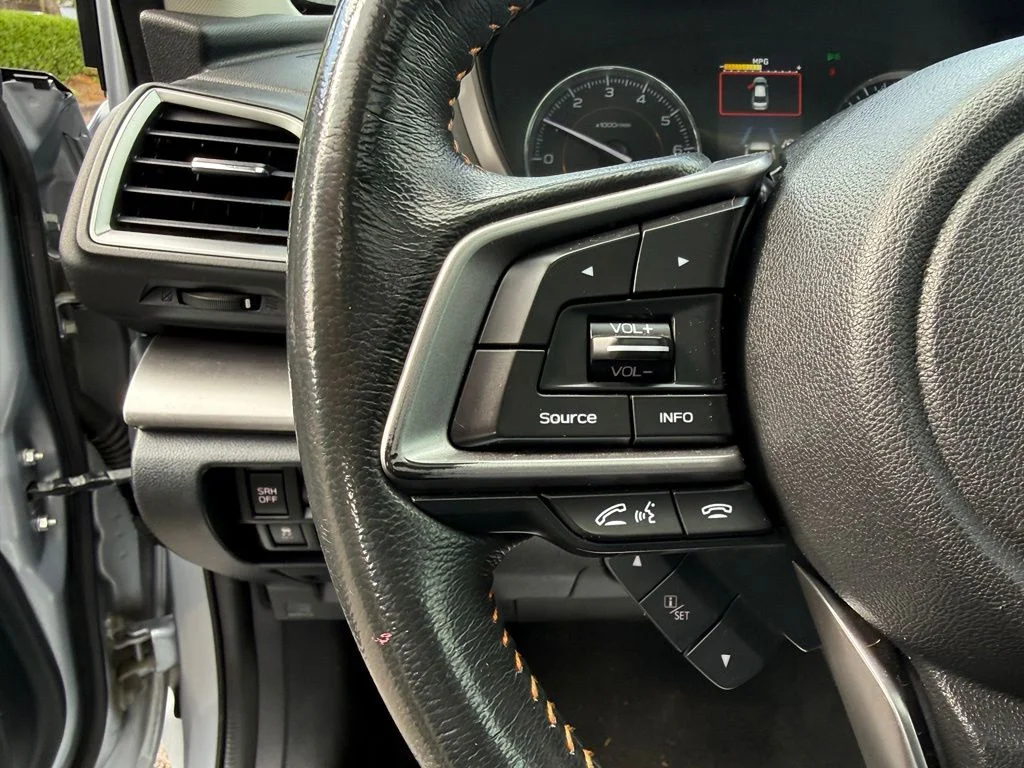 Used 2018 Ice Silver Metallic Subaru 2.0i Limited image 12