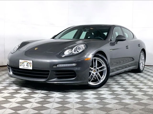 2016 Porsche Panamera Base