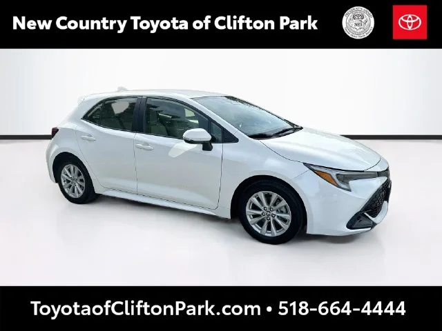 2024 Toyota Corolla Hatchback SE