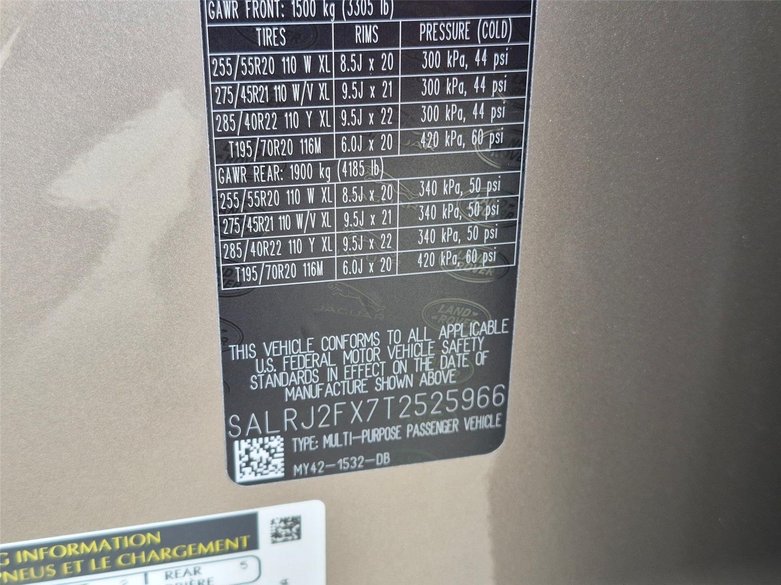 New 2026 Lantau Bronze Metallic Land Rover S image 15