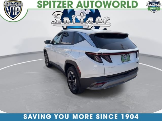 Used 2025 White Hyundai SEL Convenience image 7