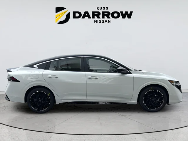 New 2026 Aspen White TriCoat / Super Black Two-tone Nissan SR image 7