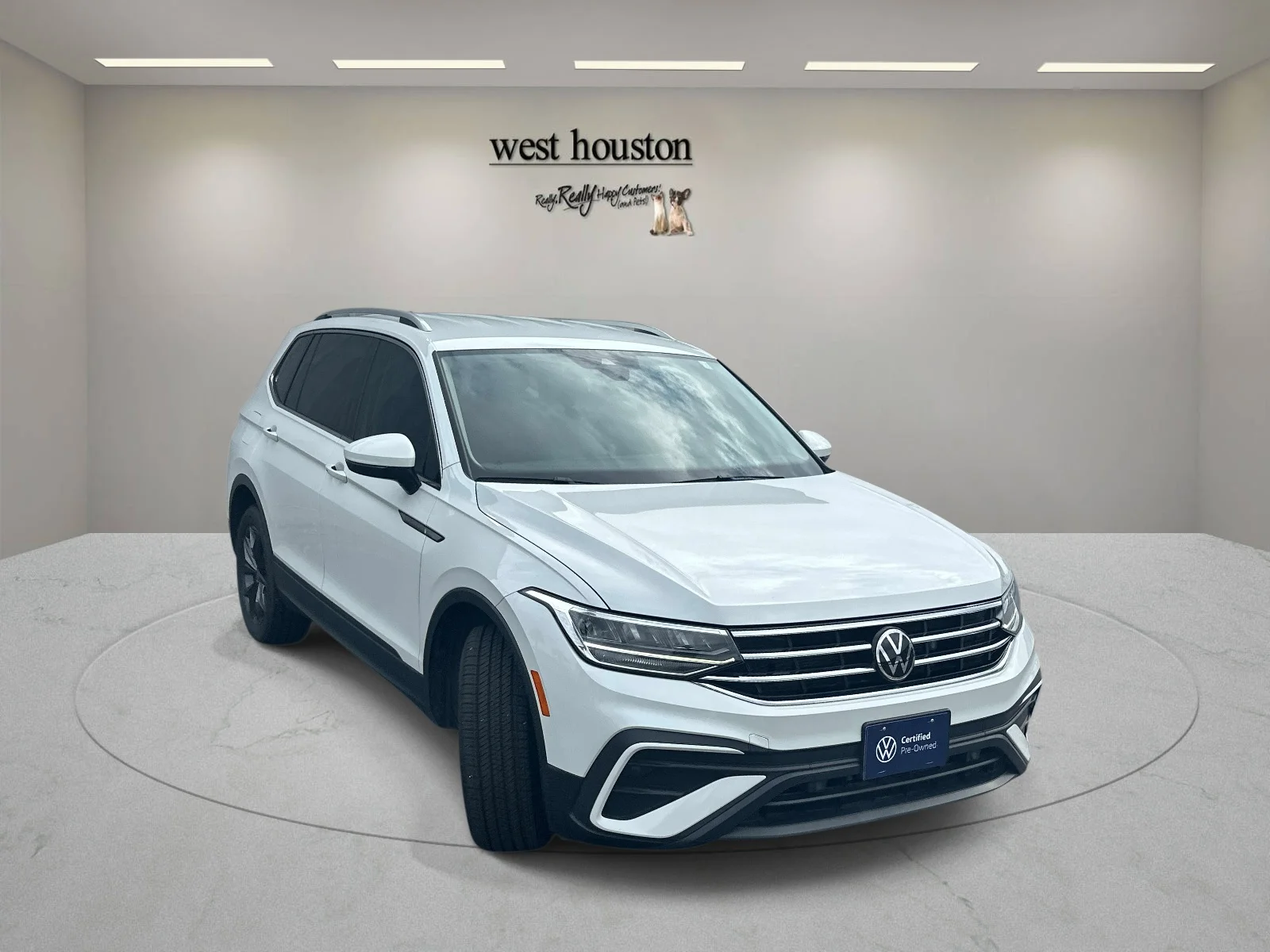 Certified Used 2023 White Volkswagen SE image 3