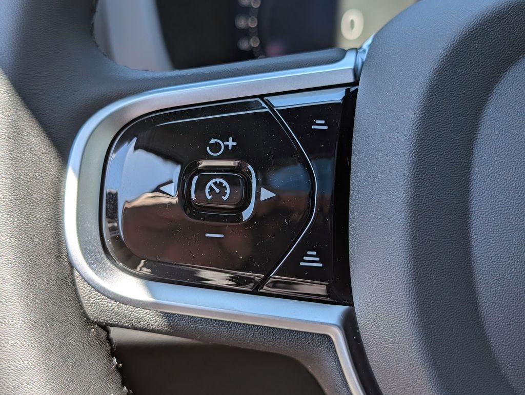 New 2026  Volvo T8 Plus image 19