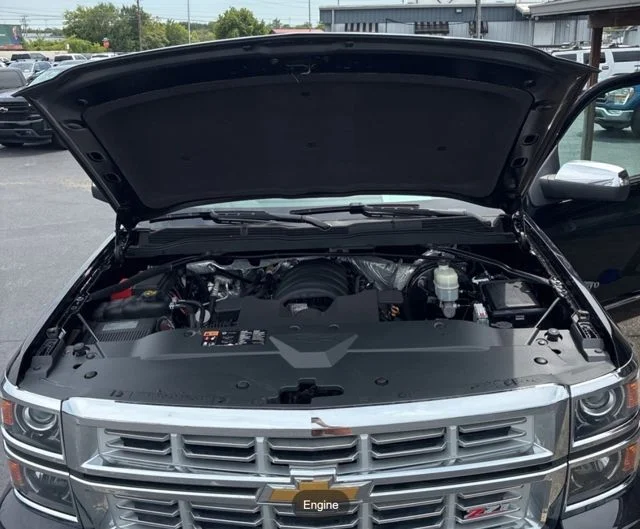 Used 2015 Black Chevrolet LTZ image 5