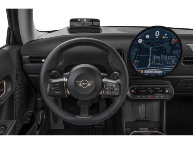New 2026 Silver MINI Signature Plus image 6