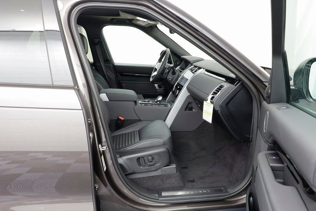 2025 Land Rover Discovery S - Photo 20