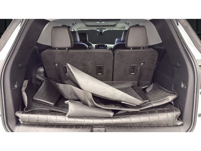 Used 2021 Summit White Chevrolet RS image 27