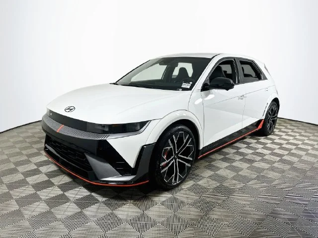 New 2026 White Hyundai Base image 7