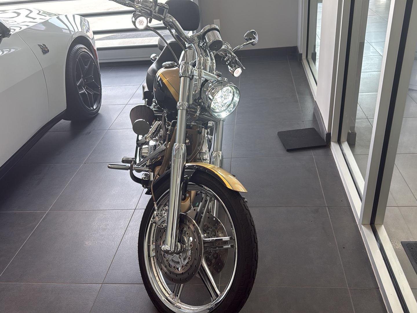 Used 2003 gold Harley Davidson Screaming Eagle image 16