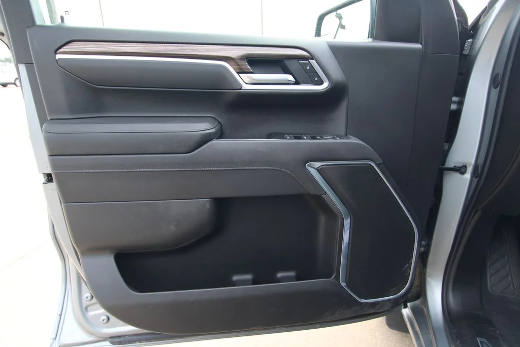 Used 2026 Gray Chevrolet RST image 39