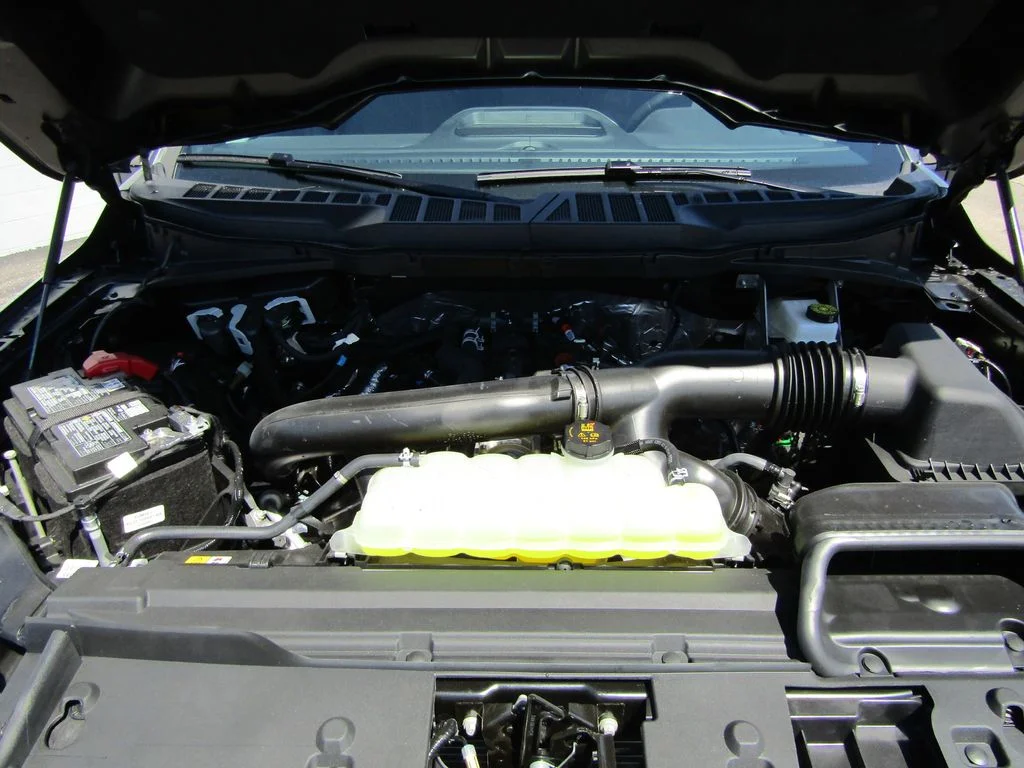 New 2026 Carbonized Gray Metallic Ford Lariat® image 40