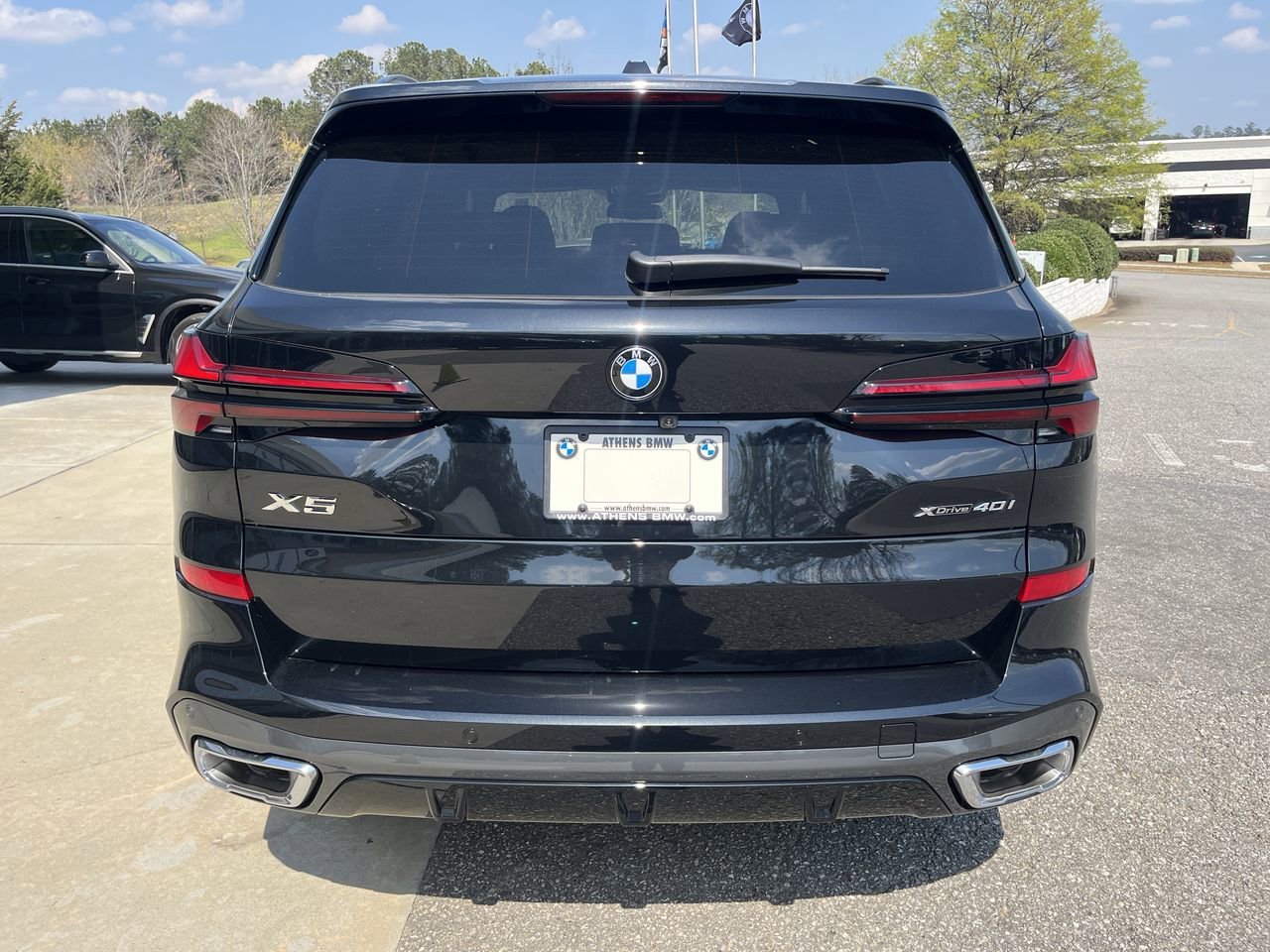 Used 2026 Black Sapphire Metallic BMW xDrive40i image 12