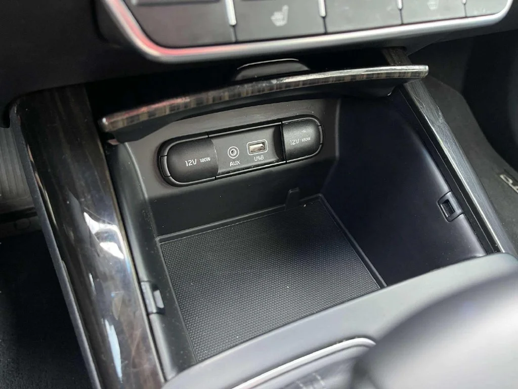 Used 2019 Ebony Black Kia EX image 13