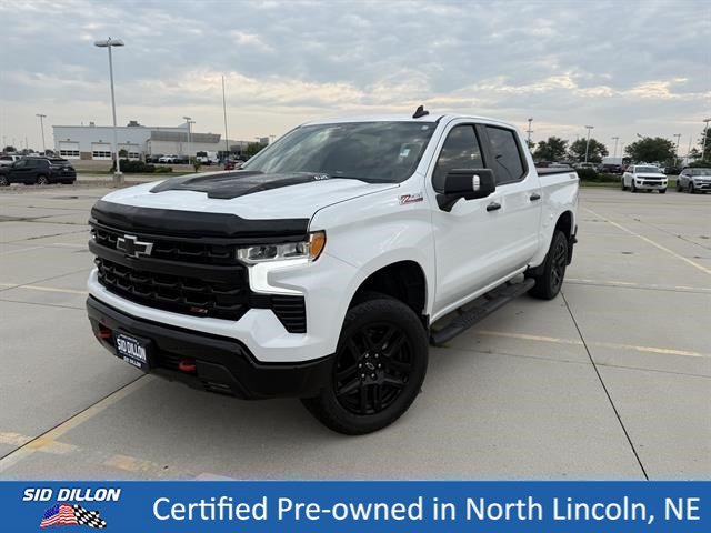 Used 2024 Summit White Chevrolet LT Trail Boss image 1