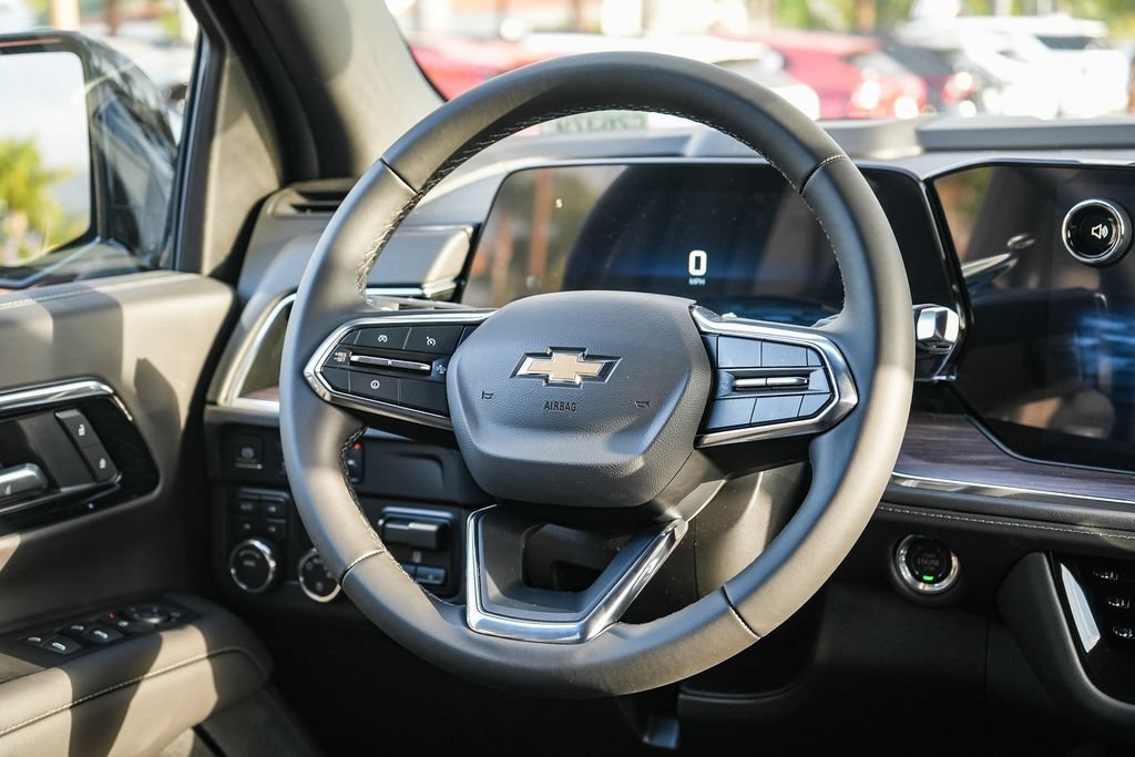 2026 Chevrolet Suburban LS - Photo 15