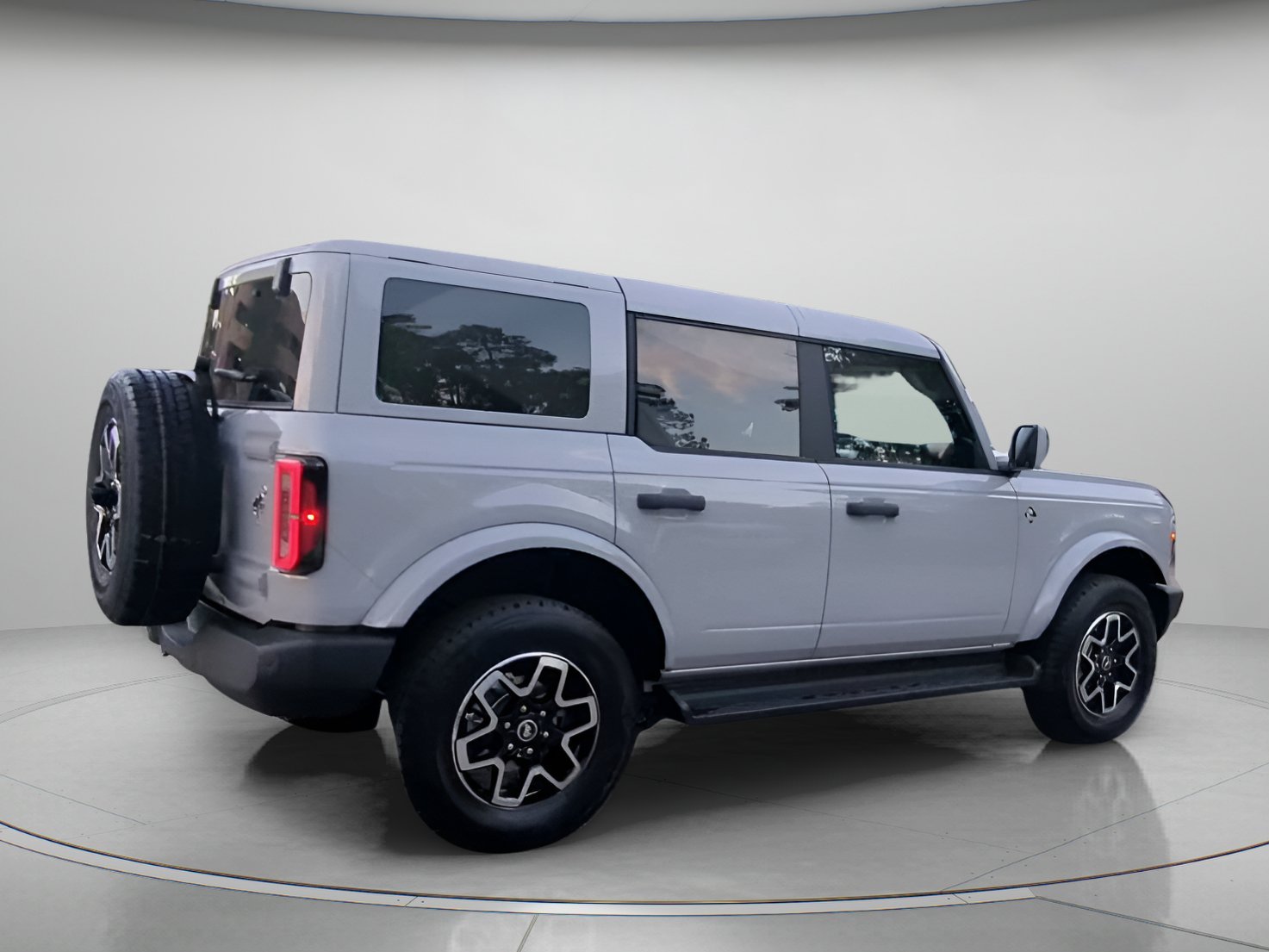 New 2026 Avalanche Gray Ford Outer Banks® image 26