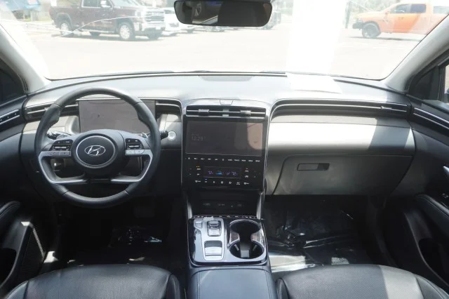 Used 2023  Hyundai Limited image 24