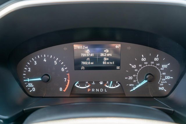 Used 2022 Oxford White Ford SE image 19