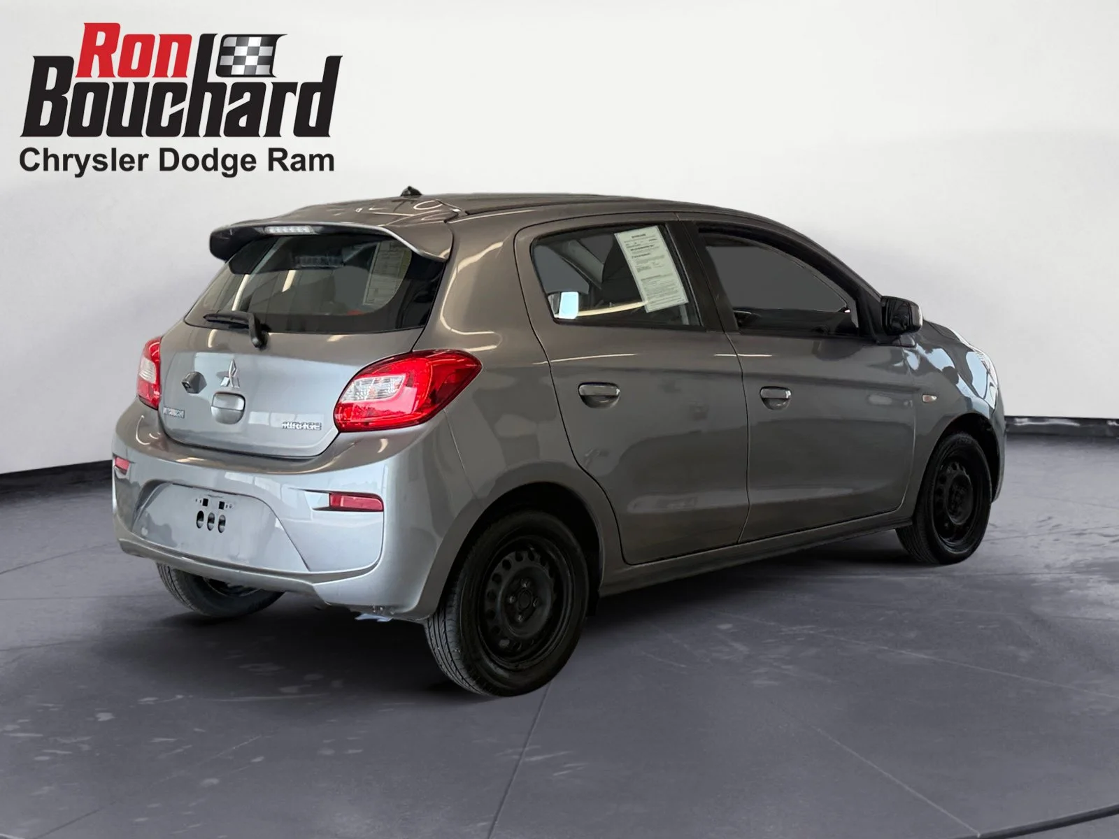 Used 2018 Gray Mitsubishi ES image 2