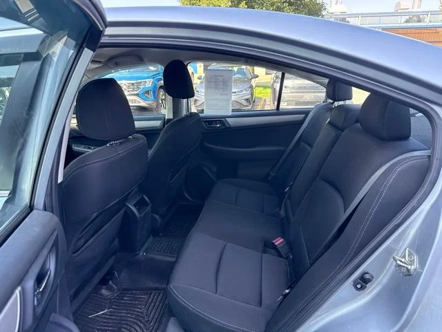 Used 2015 Silver Subaru 2.5i image 12
