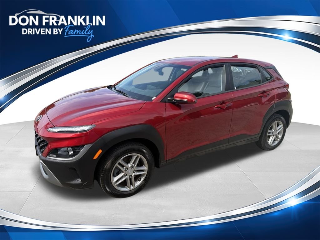 Used 2023 Red Hyundai SE image 1