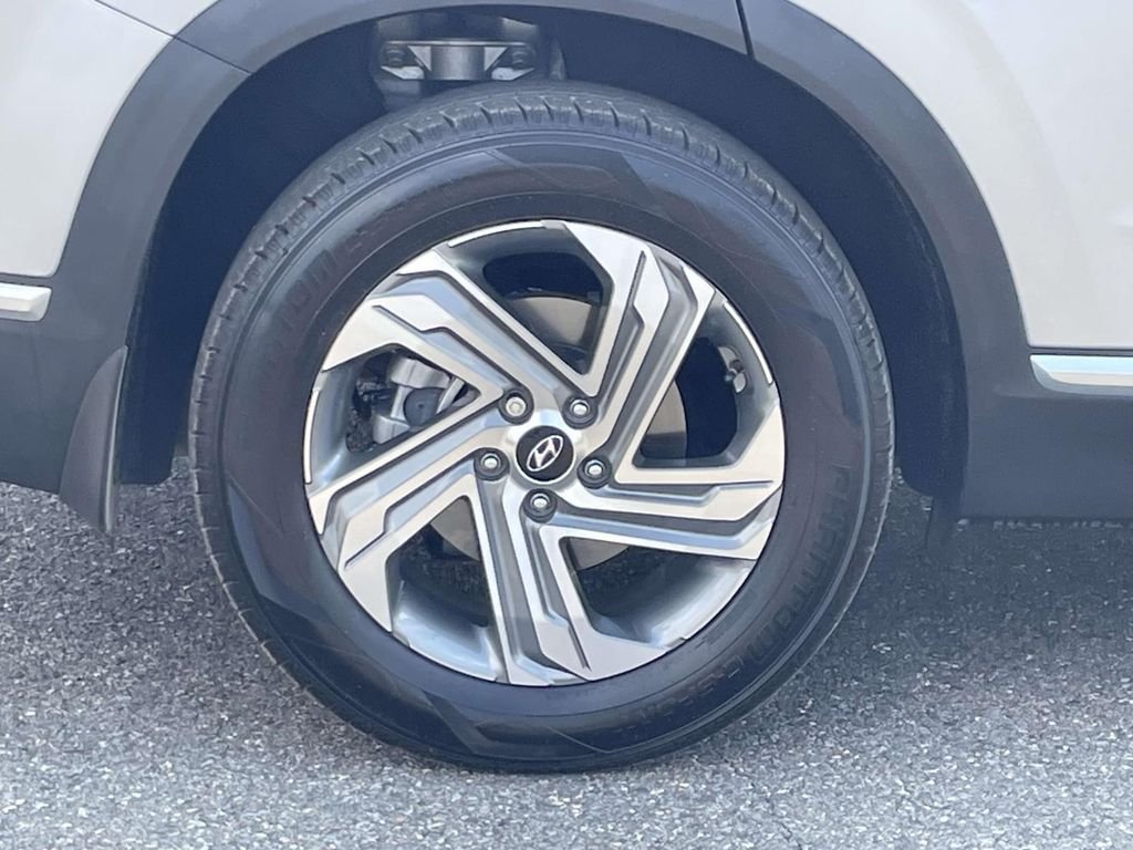 Certified Used 2023 Silver Hyundai SEL image 7