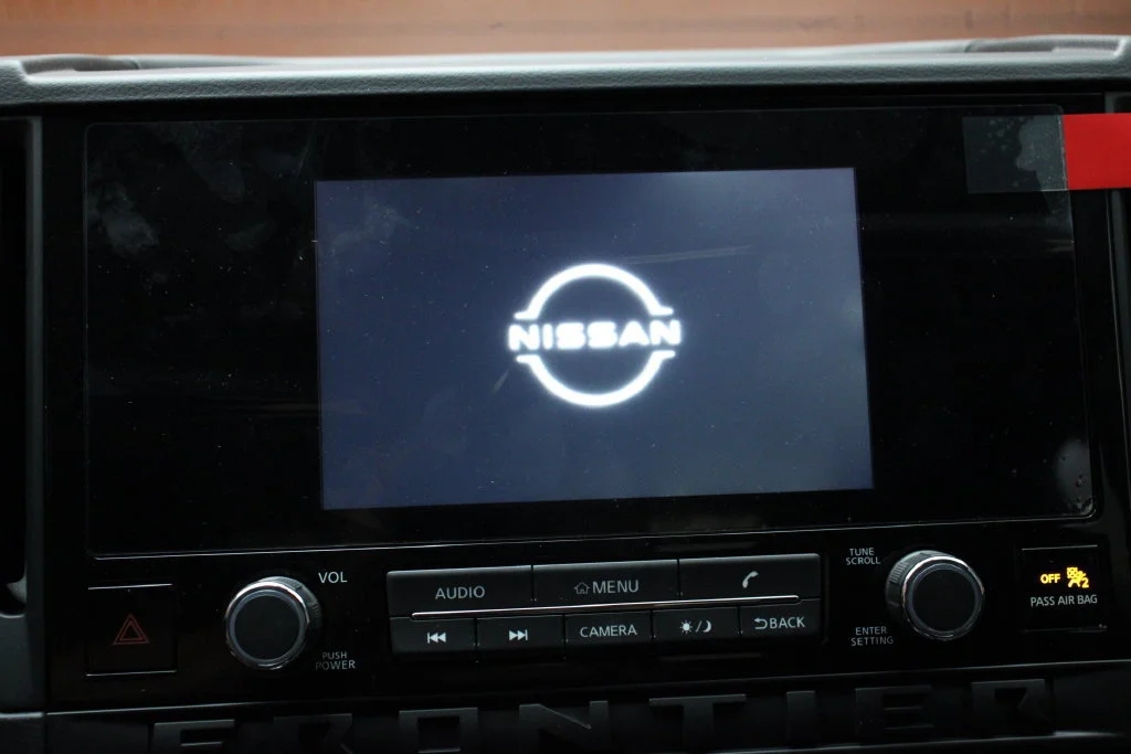 New 2027 Gun Metallic Nissan King Cab® S image 11