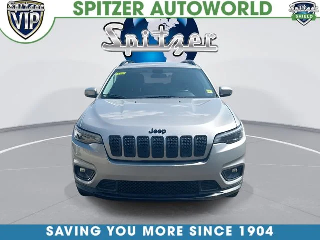 Used 2020 Silver Jeep Latitude Plus image 3