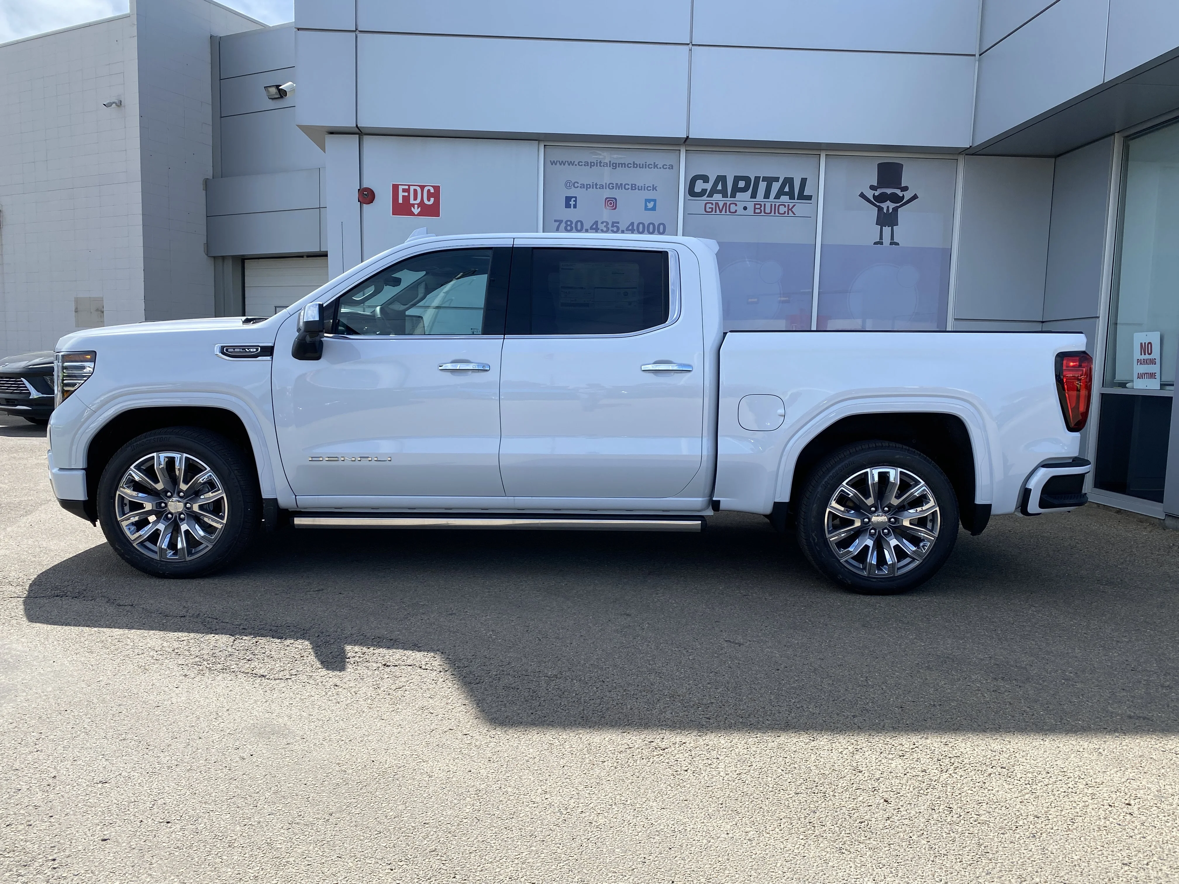 New 2026 GLACIER WHITE TRICOAT GMC Denali image 3