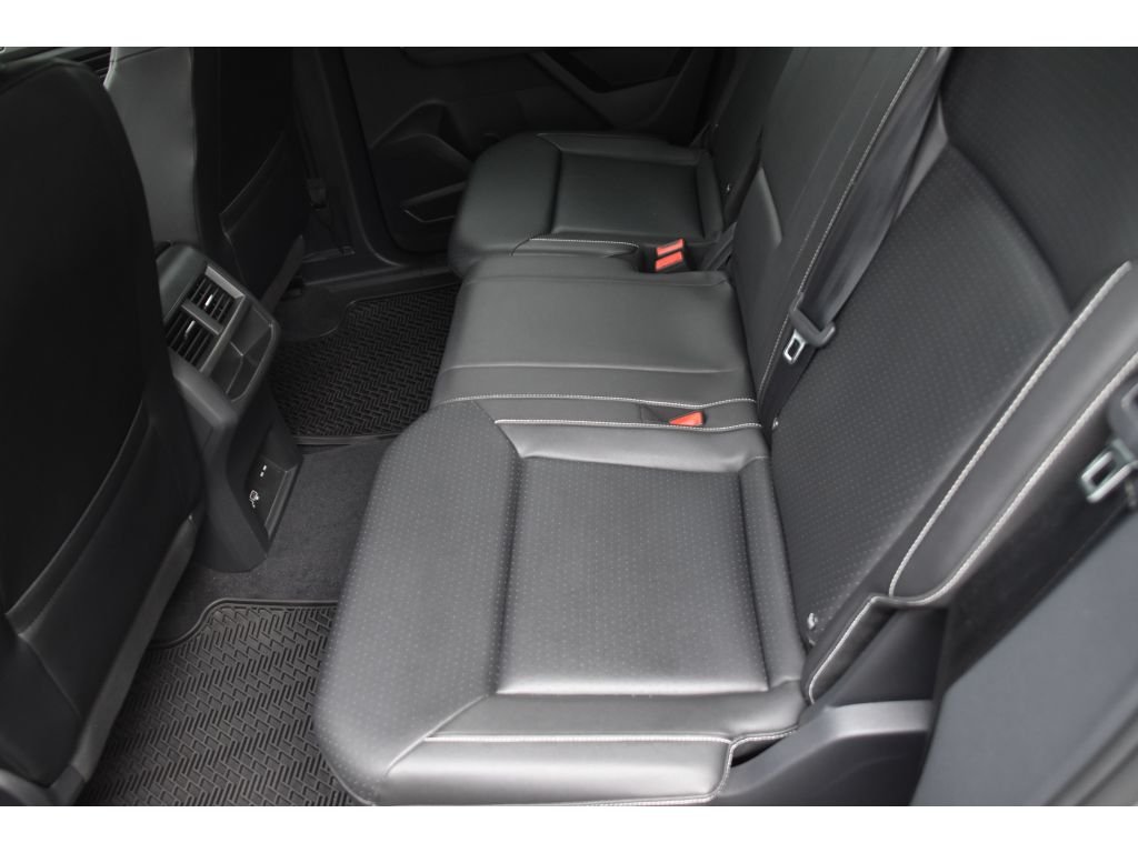 Used 2020 Platinum Gray Metallic Volkswagen 3.6L V6 SEL image 12