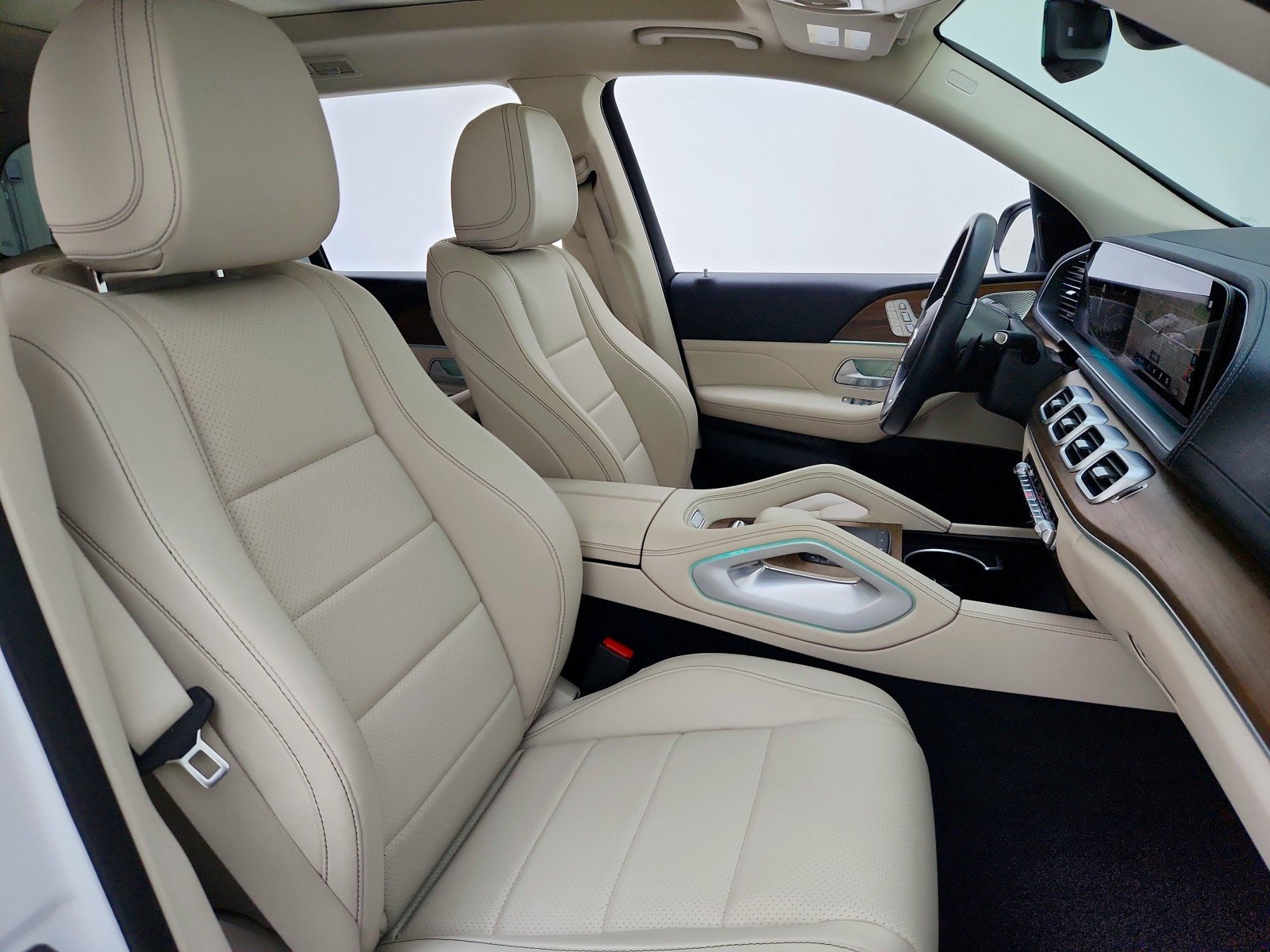 Certified Used 2023 Polar White Mercedes-Benz GLS 450 image 31