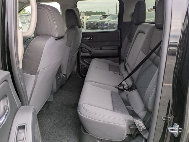 2025 Nissan Frontier SV - Photo 6