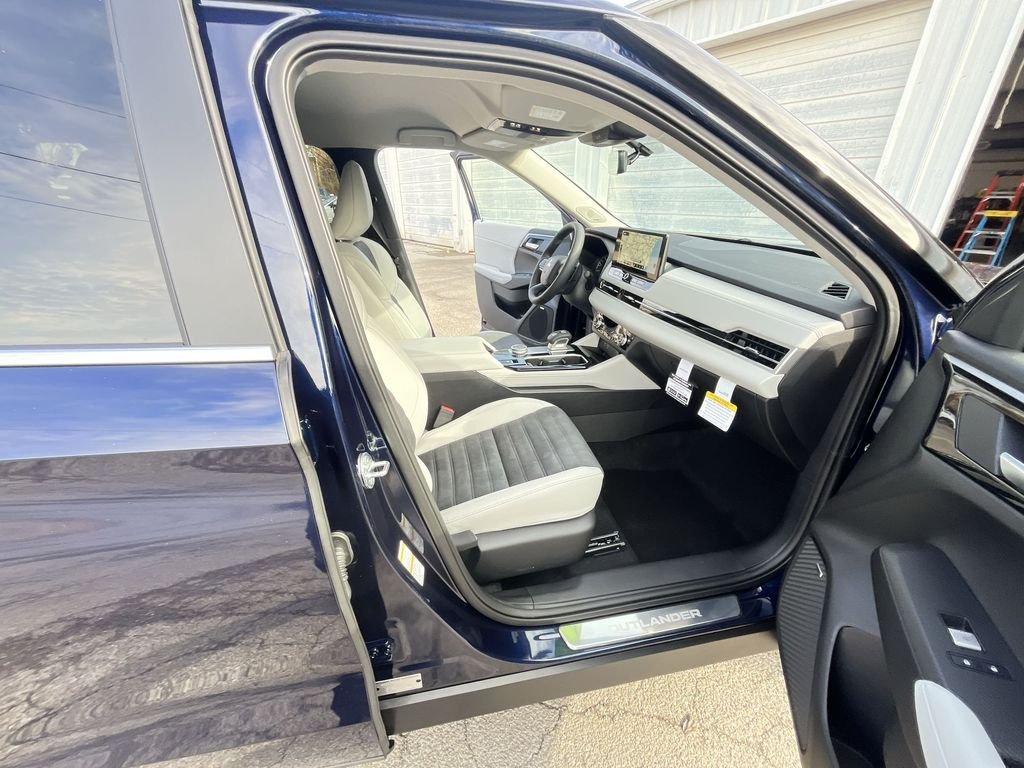 2026 Mitsubishi Outlander SE - Photo 24