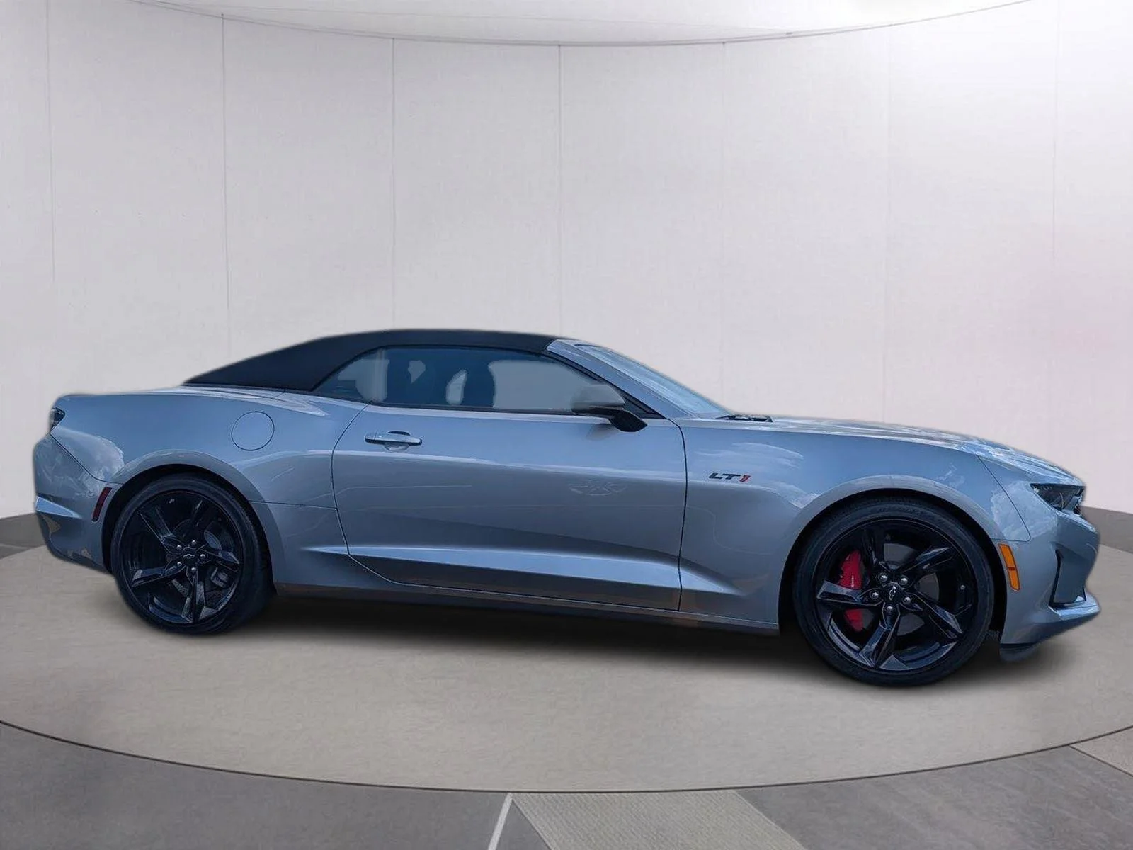 Used 2023 Sharkskin Metallic Chevrolet LT1 image 8