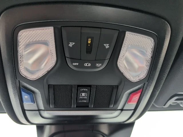 2025 RAM 3500 Chassis Tradesman - Photo 18