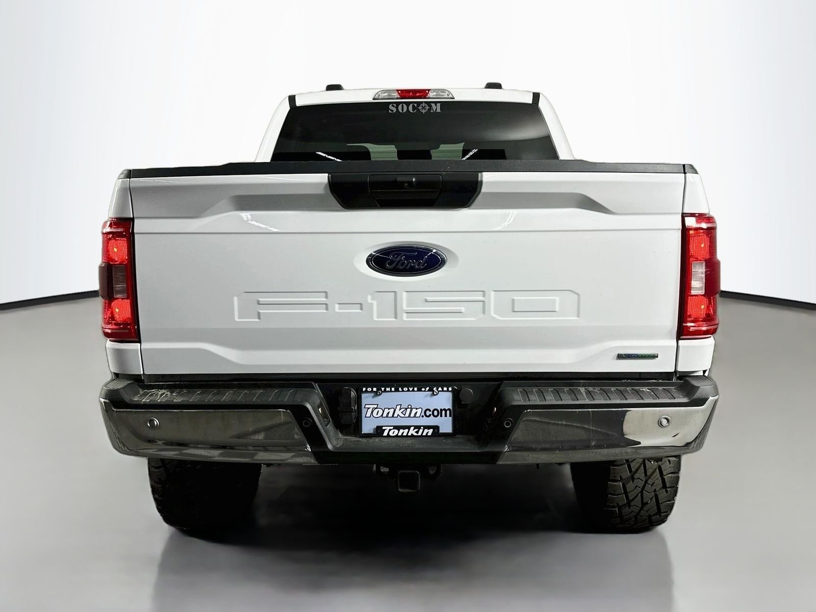 Used 2023 White Ford XL image 7