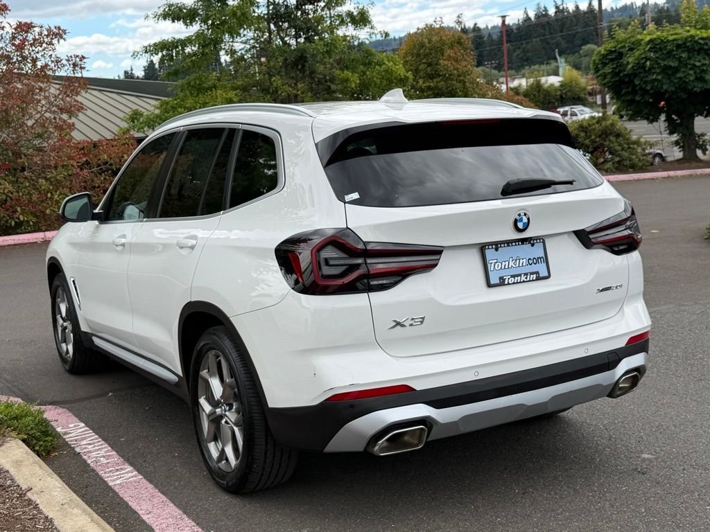 Used 2022 Alpine White BMW xDrive30i image 5