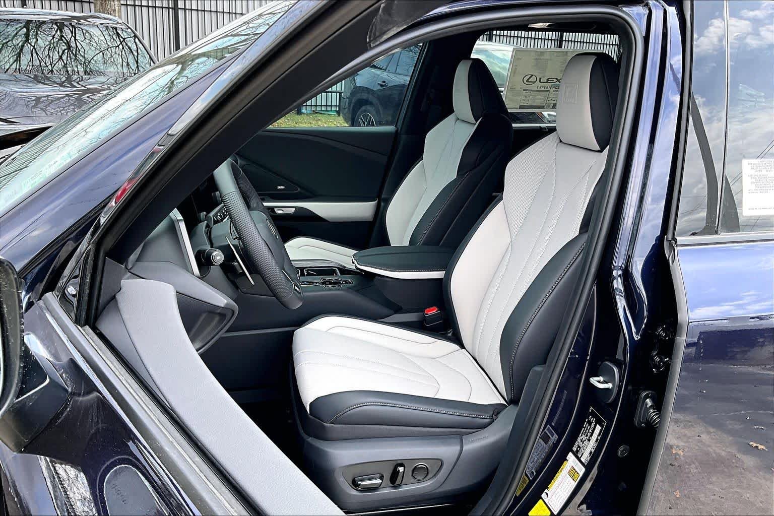 2026 Lexus TX 350 F-Sport - Photo 17