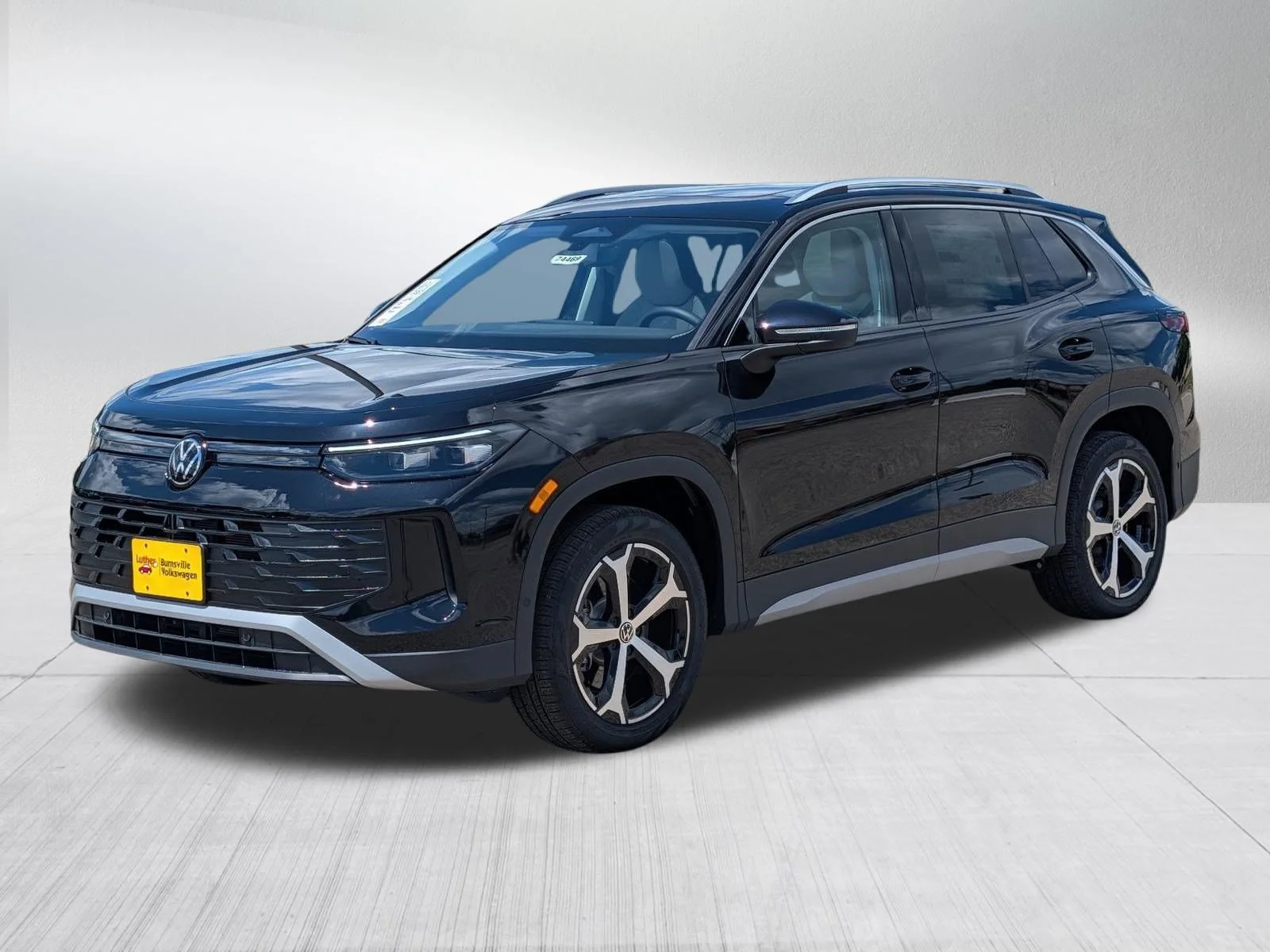 New 2026 Deep Black Pearl Volkswagen SE image 2