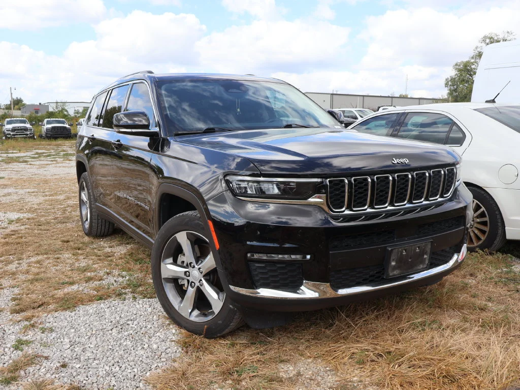 Used 2021 Black Jeep Limited image 8