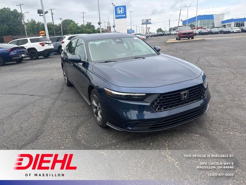 Used 2023  Honda EX image 1