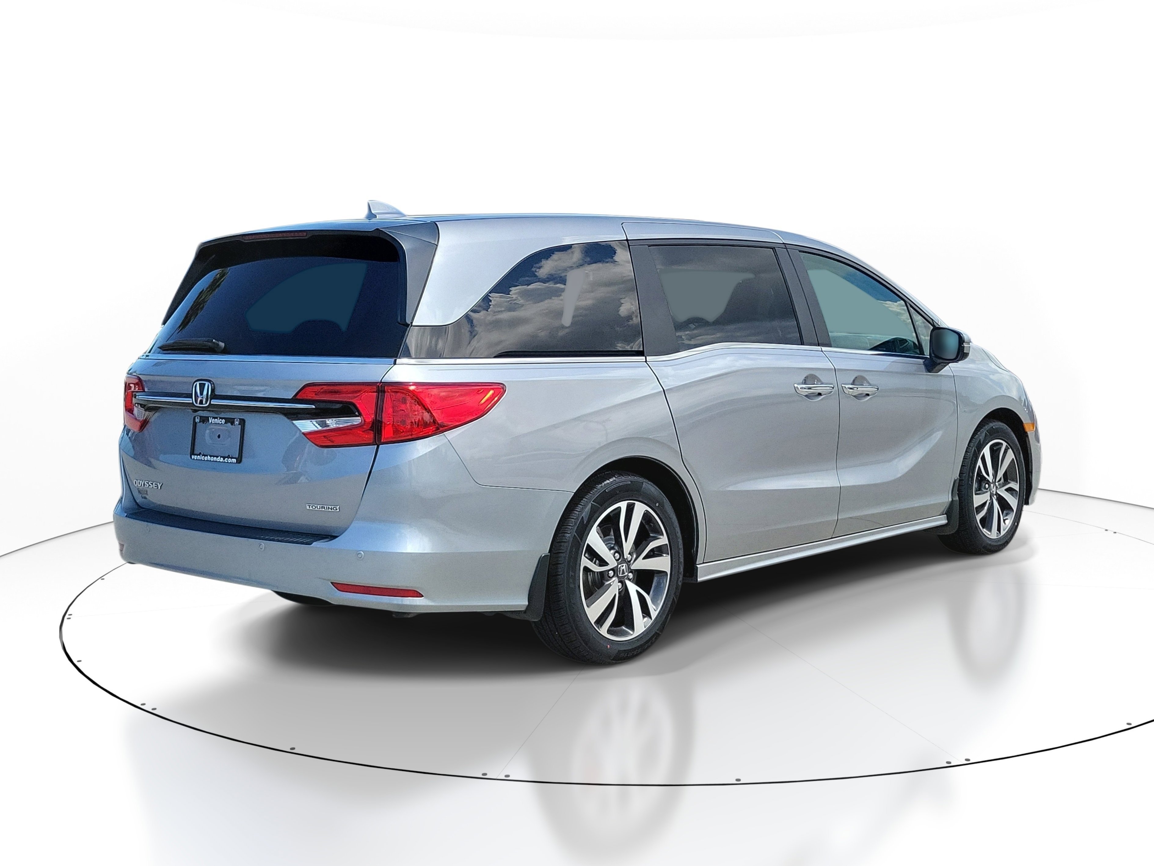 Used 2023  Honda Touring image 6