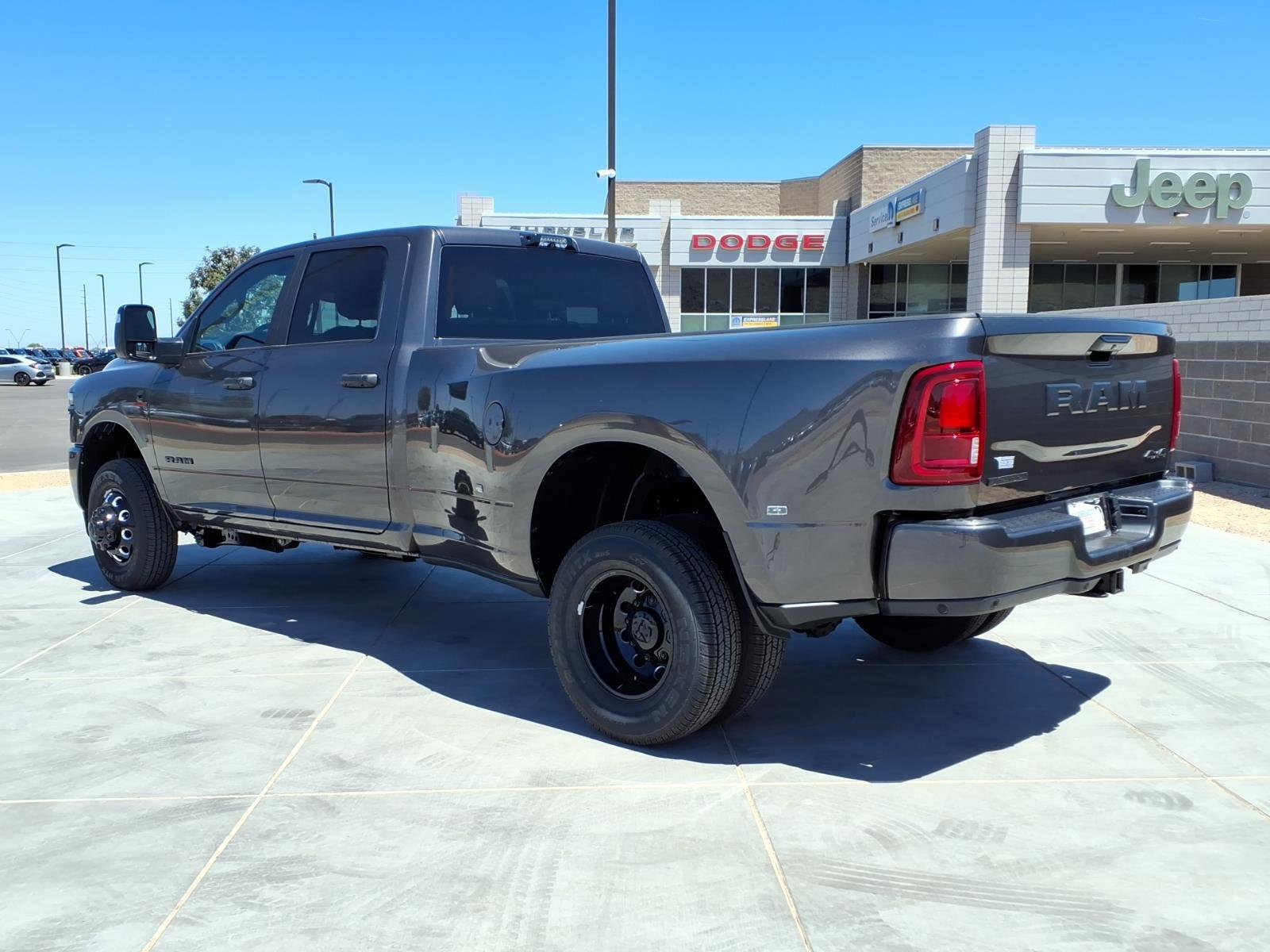 New 2026 Granite Crystal Metallic Clear-Coat Exterior Paint RAM Big Horn image 4