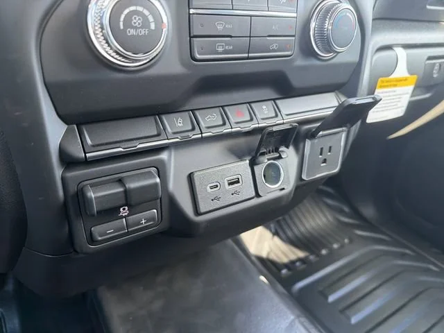 New 2026 Summit White GMC Pro image 25