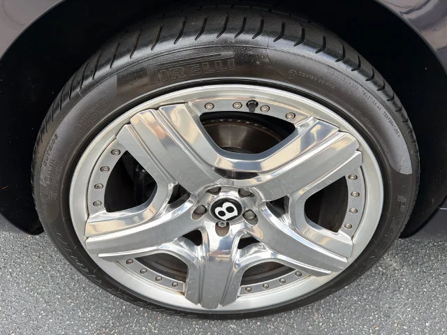 Used 2014 Blue Bentley W12 image 17