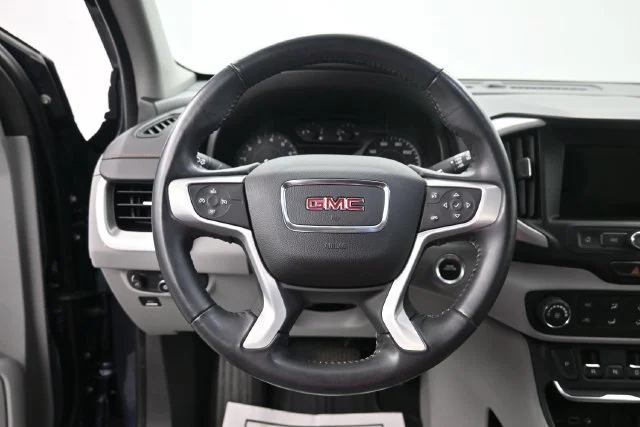 Used 2018 BLUE STEEL METALLIC GMC SLE image 13